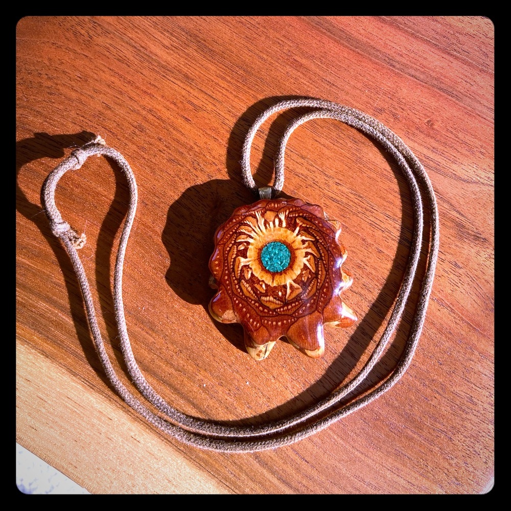 Third Eye Pinecone (Crushed Malachite)
